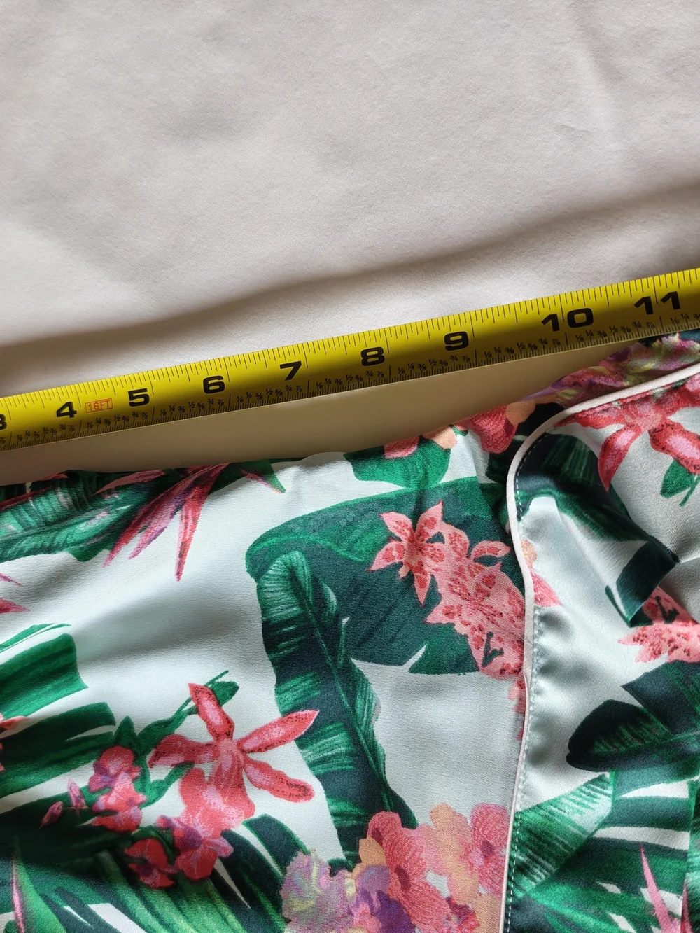 Victoria Secret Satin Floral Pajama Set in Mint & Green Size L